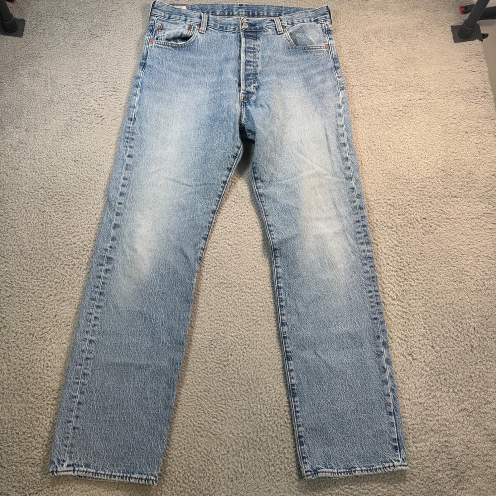 Levis 501 93 Straight Leg Jeans Mens 36x31 Light Wash Blue Denim Button Fly